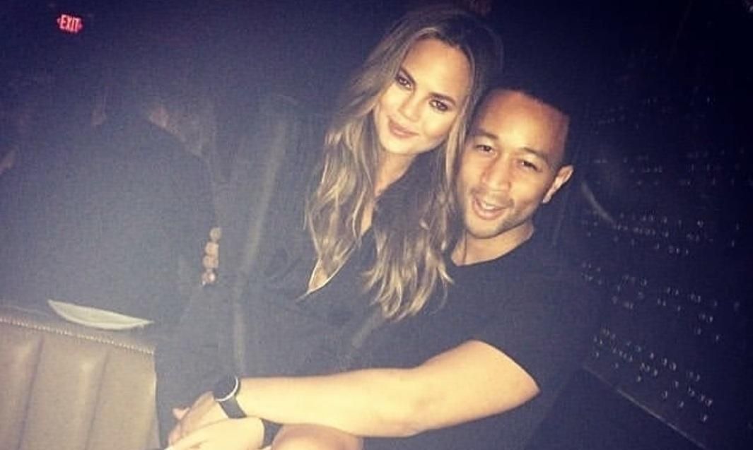 Кріссі Тейген зворушливо привітала чоловіка з днем народження: фото Кріссі Тейген зворушливо привітала чоловіка з днем народження: фото