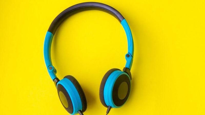 Петро Порошенко назвав найкращі українські пісні 2018 року: цікава підбірка Петро Порошенко назвав найкращі українські пісні 2018 року: цікава підбірка