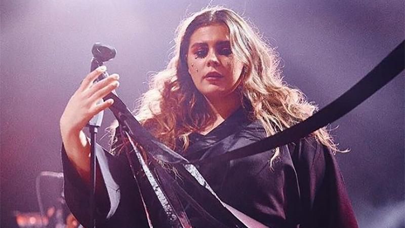 Я закохалась, – вокалістка гурту KAZKA розбурхала мережу несподіваною заявою Я закохалась, – вокалістка гурту KAZKA розбурхала мережу несподіваною заявою