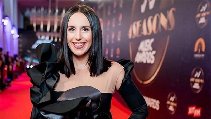 Джамала похизувалась стрункою фігурою в купальнику: пікантні фото Джамала похизувалась стрункою фігурою в купальнику: пікантні фото