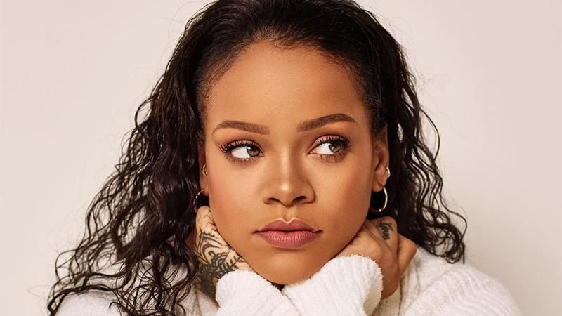 Ріанна подала судовий позов проти свого батька: відома причина Ріанна подала судовий позов проти свого батька: відома причина