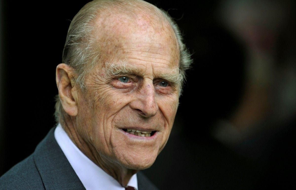 Чоловік Єлизавети II перекинувся на позашляховику Чоловік Єлизавети II перекинувся на позашляховику