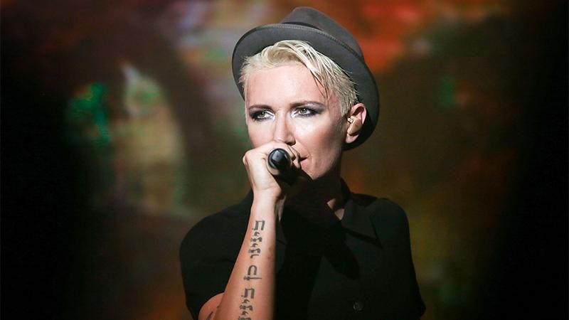 Диана Арбенина госпитализирована с сердечным приступом - солистка группы Ночные снайперы Диана Арбенина госпитализирована с сердечным приступом - солистка группы Ночные снайперы