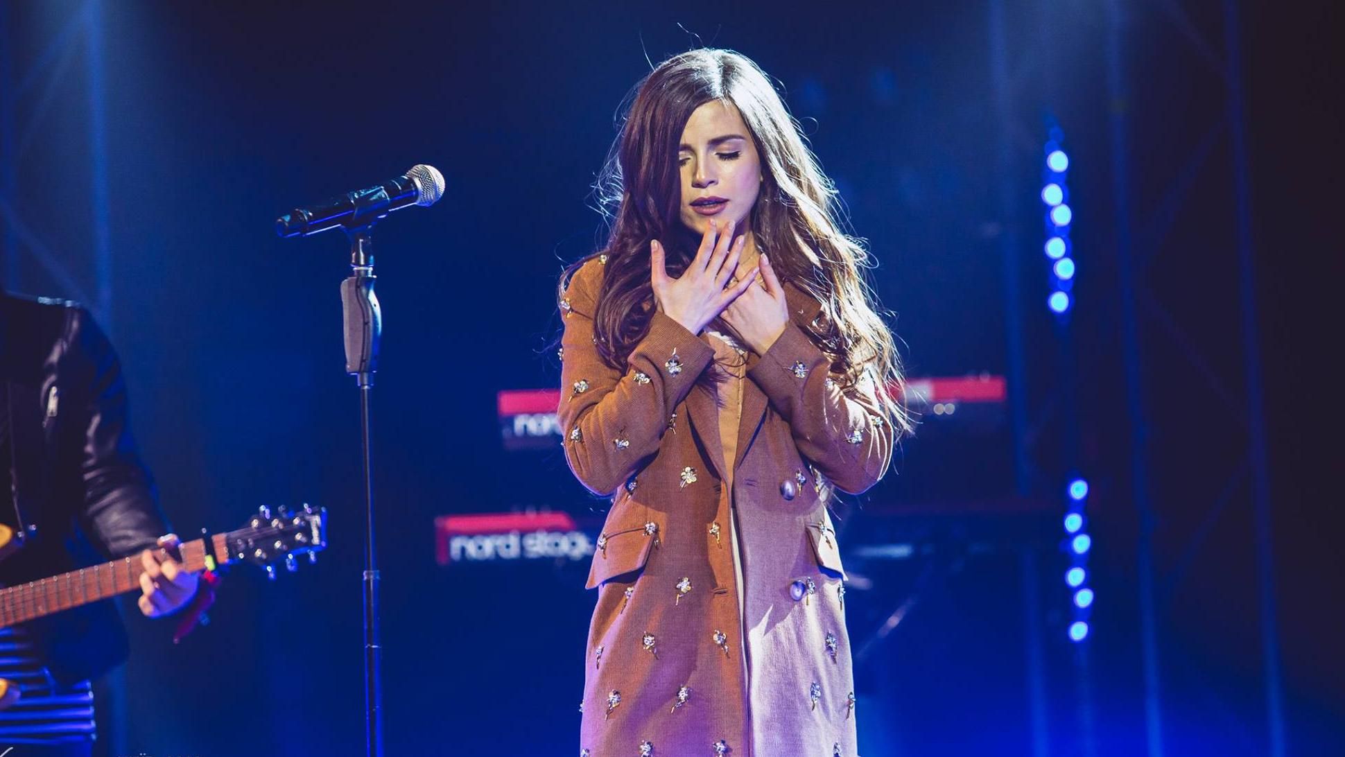 Любовь под Крутами: Кристина Соловий презентовала трогательный клип на песню "Стежечка" Любовь под Крутами: Кристина Соловий презентовала трогательный клип на песню "Стежечка"