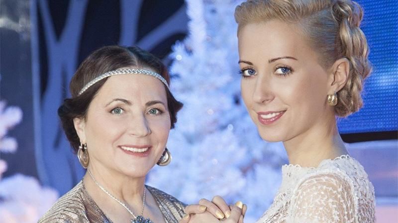 71-летняя Нина Матвиенко энергично станцевала со своей внучкой: волшебное видео 71-летняя Нина Матвиенко энергично станцевала со своей внучкой: волшебное видео