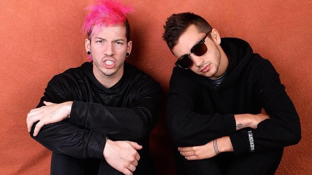 Twenty One Pilots в Украине: какие песни стоит послушать перед грандиозным концертом Twenty One Pilots в Украине: какие песни стоит послушать перед грандиозным концертом