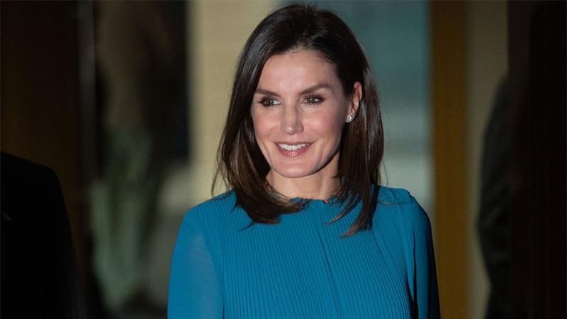 Королева Испании надела платье за 13 долларов: потрясающие фото Королева Испании надела платье за 13 долларов: потрясающие фото