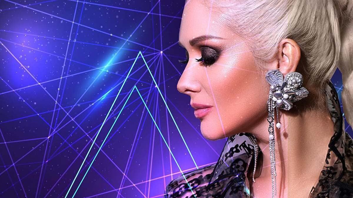 Екатерина Бужинская примерила прозрачный плащ для презентации новой песни: фото и видео Екатерина Бужинская примерила прозрачный плащ для презентации новой песни: фото и видео