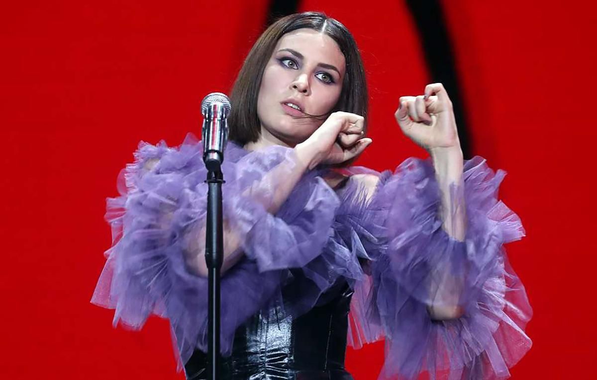 Права на пісню MARUV належать російській компанії Права на пісню MARUV належать російській компанії