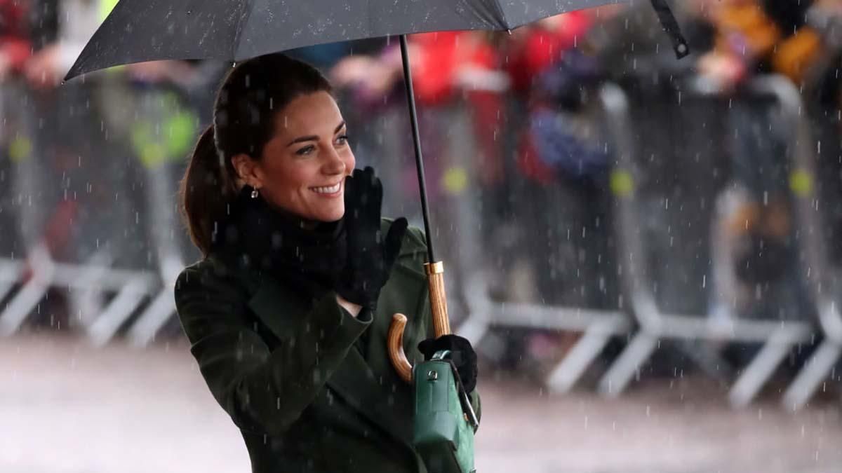 Кейт Миддлтон в весеннем наряде приехала на официальное мероприятие : фото Кейт Миддлтон в весеннем наряде приехала на официальное мероприятие : фото