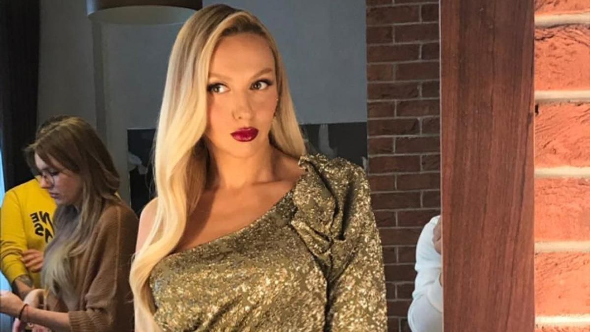 Схвильована Оля Полякова розповіла про контакт з людиною, хворою на кір Схвильована Оля Полякова розповіла про контакт з людиною, хворою на кір