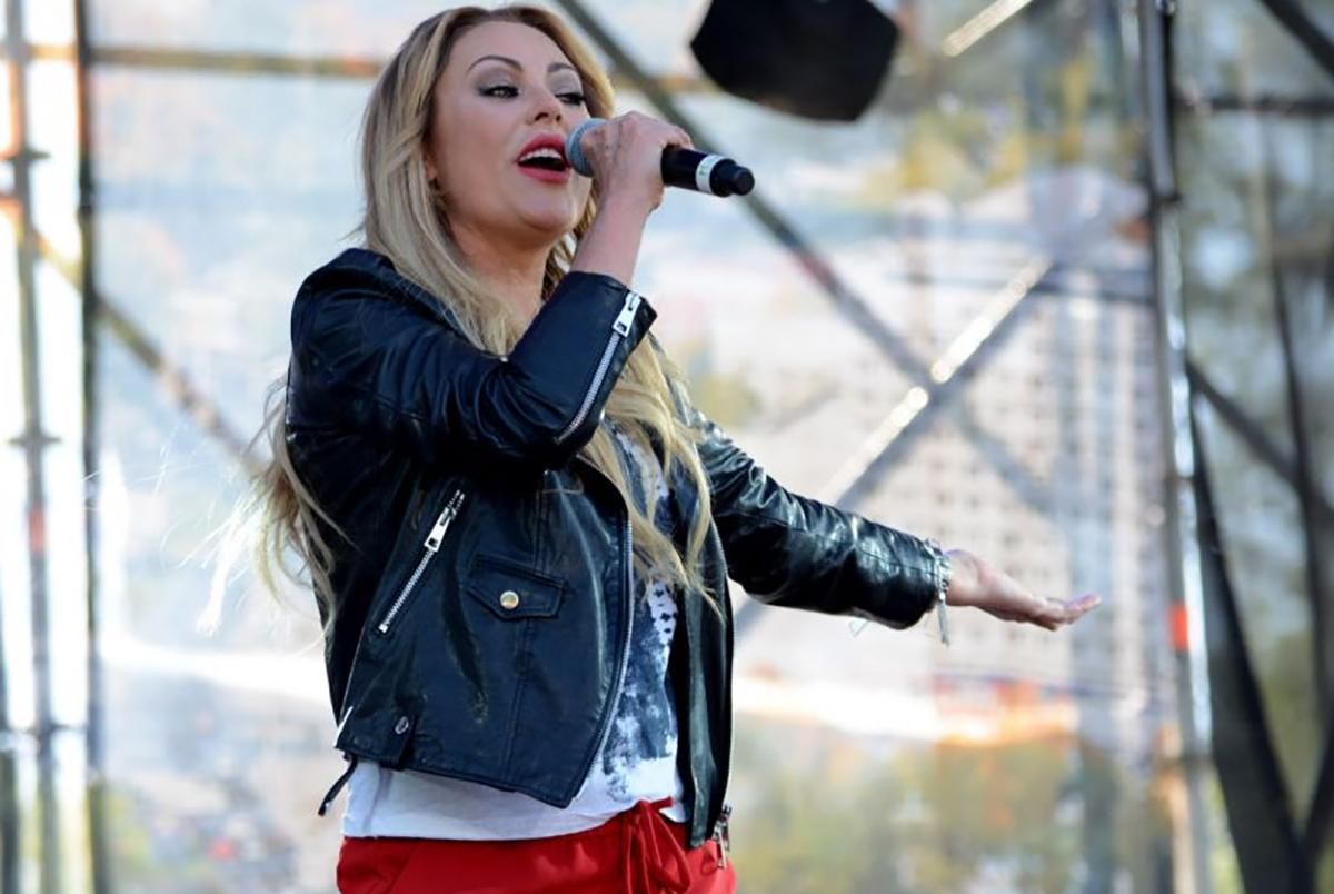 Юлия Началова выступала на оккупированном Донбассе Юлия Началова выступала на оккупированном Донбассе