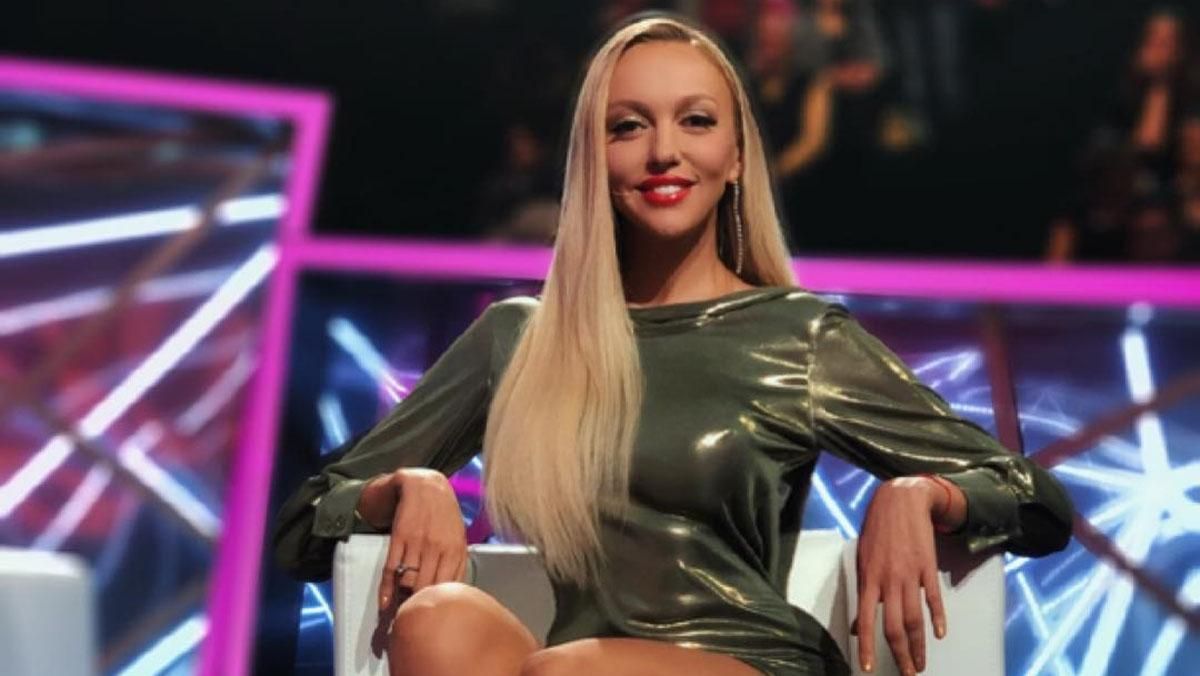 Оля Полякова исполнила свой хит оперным голосом: потрясающее видео Оля Полякова исполнила свой хит оперным голосом: потрясающее видео