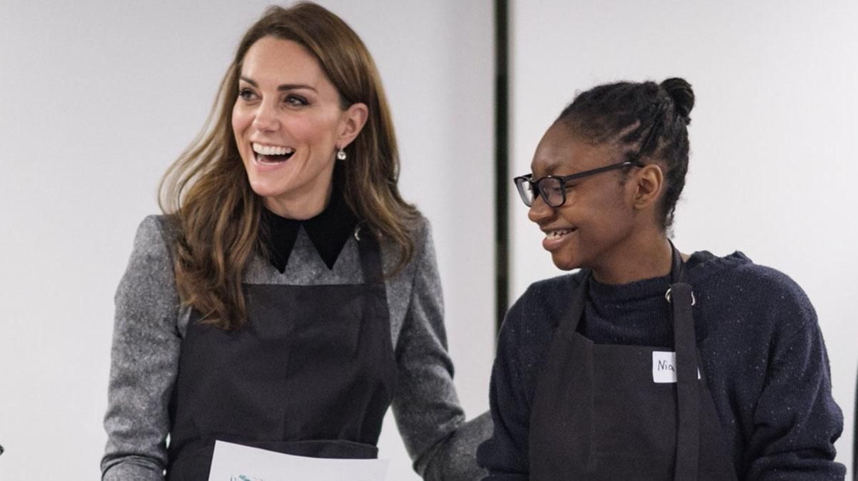 Кейт Міддлтон продемонструвала свої художні вміння під час офіційного заходу: фото та відео Кейт Міддлтон продемонструвала свої художні вміння під час офіційного заходу: фото та відео