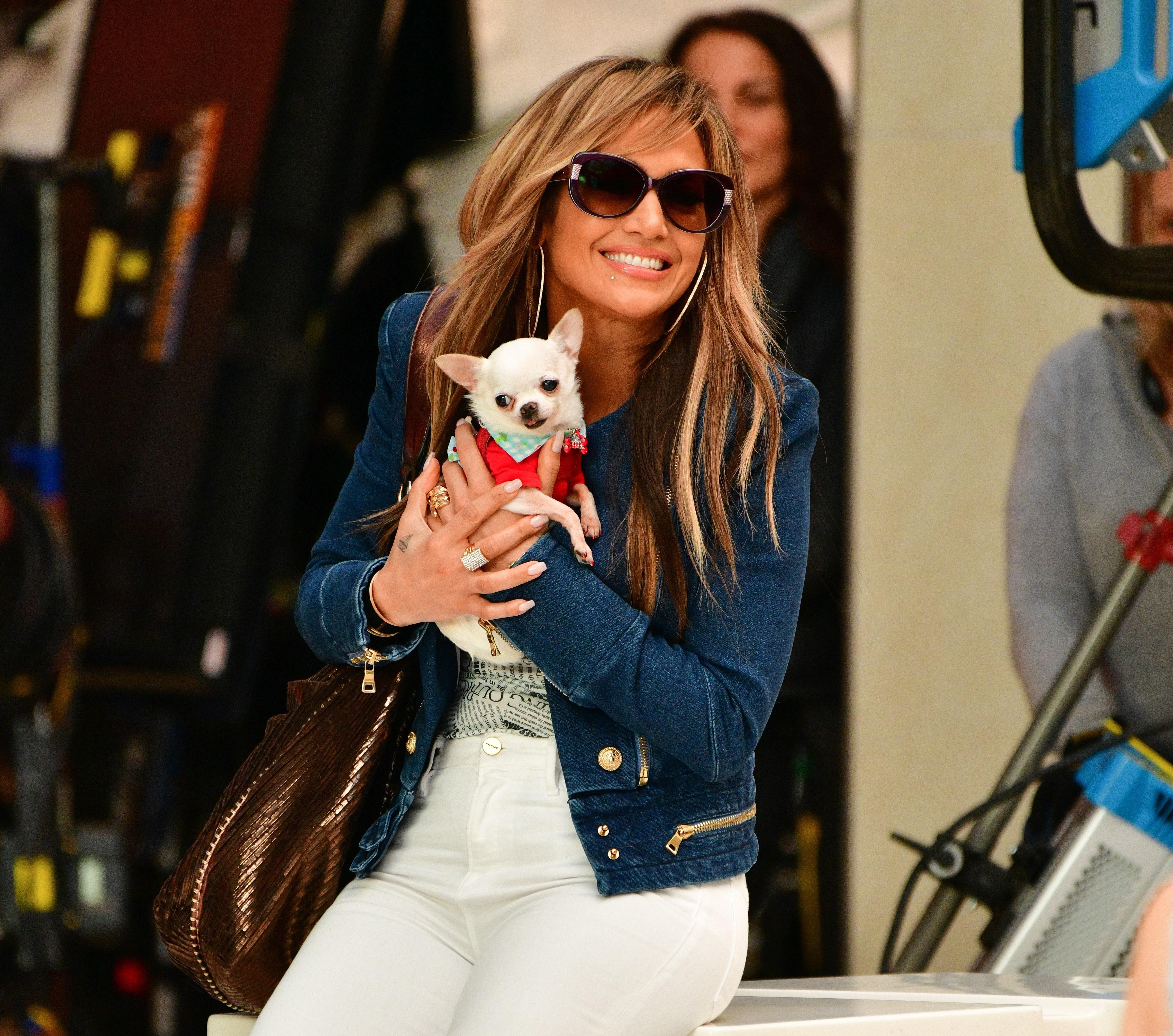 Дженніфер Лопес показала спортивну фігуру на зйомках нового фільму: фото Дженніфер Лопес показала спортивну фігуру на зйомках нового фільму: фото