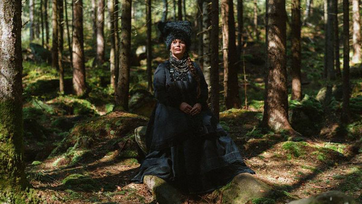 Украинская этно-группа DakhaBrakha презентовала клип "Пливе човен" Украинская этно-группа DakhaBrakha презентовала клип "Пливе човен"