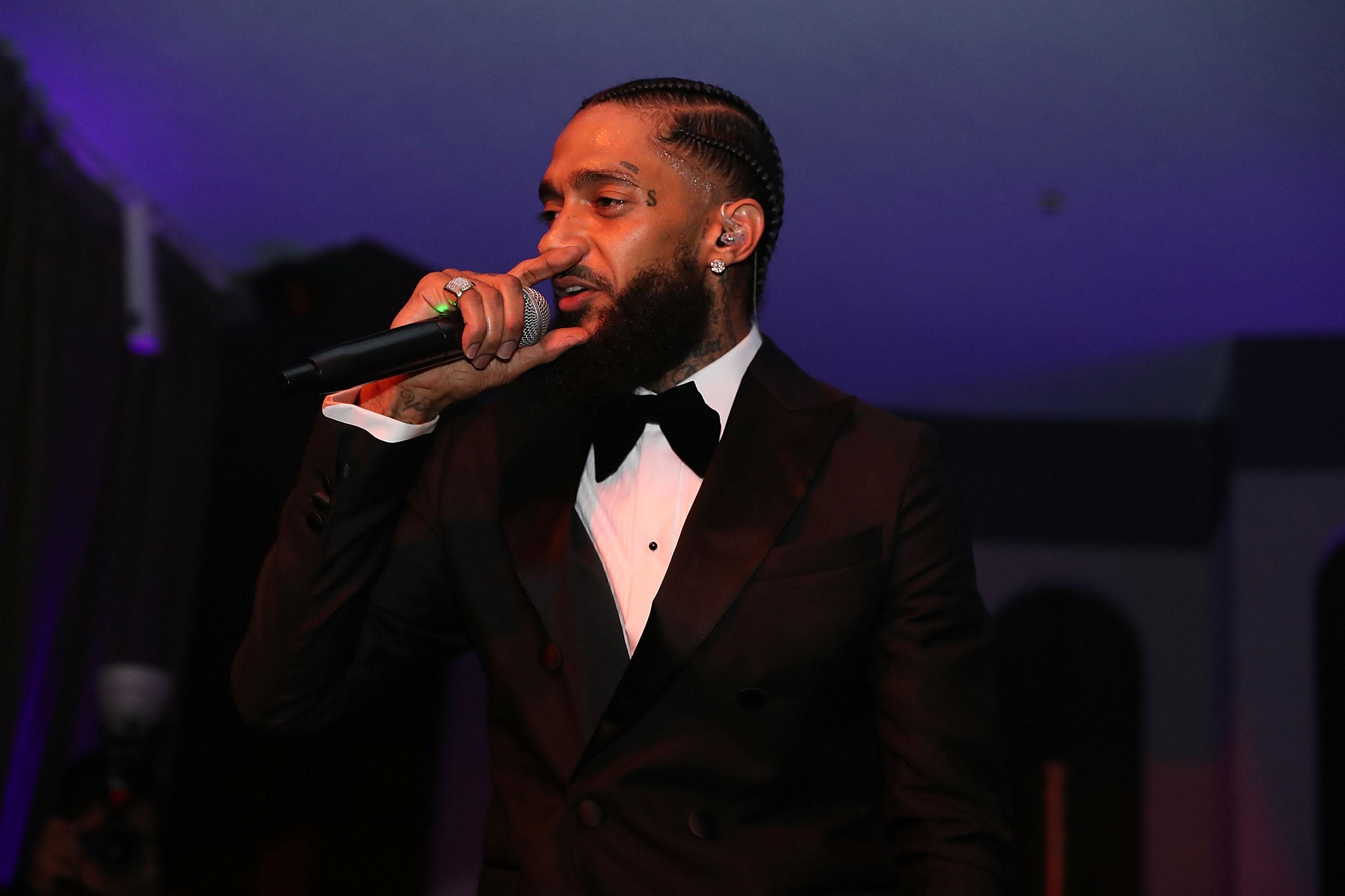 Умер Nipsey Hussle - его застрелили в Лос-Анджелесе: видео убийства 18+