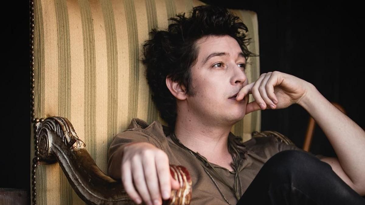 Украинцы легко раскалываются на лагеря, – Pianoбой прокомментировал ситуацию в государстве Украинцы легко раскалываются на лагеря, – Pianoбой прокомментировал ситуацию в государстве