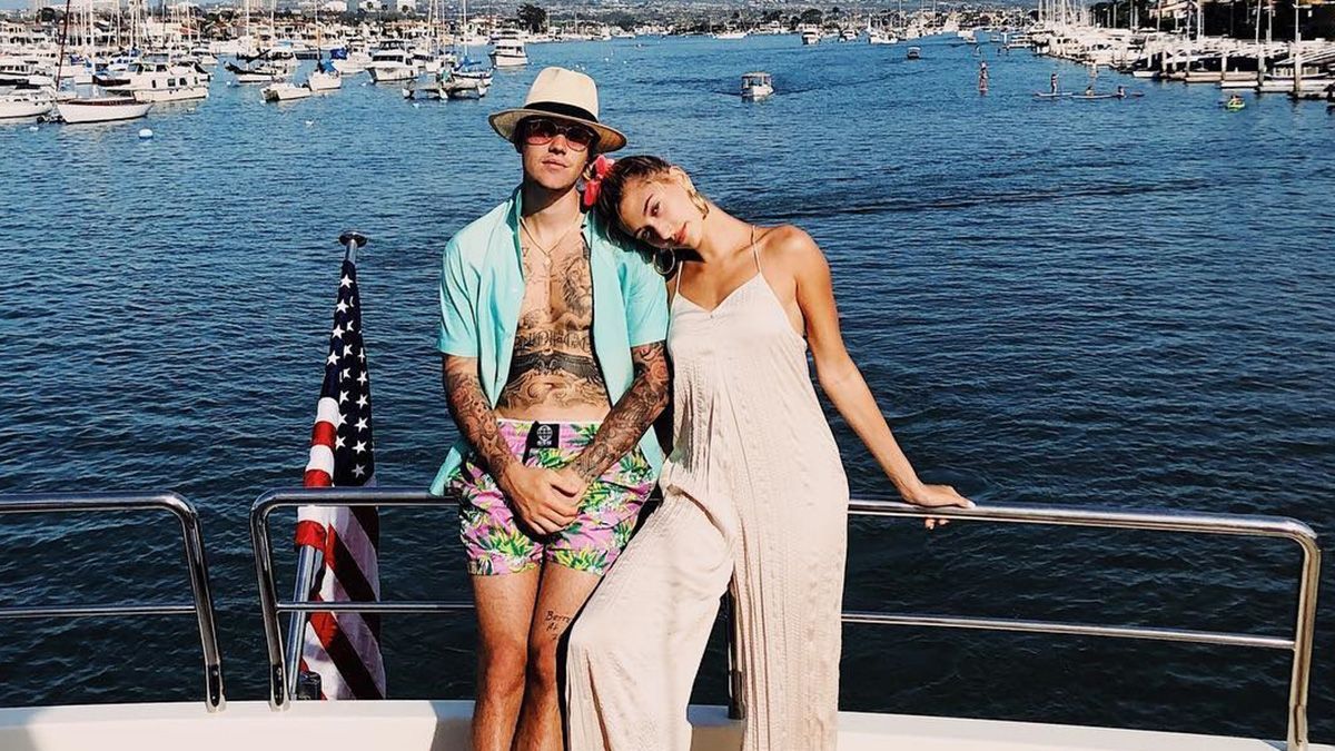 Вагітна чи ні: Джастін Бібер курйозно розіграв прихильників та журналістів Вагітна чи ні: Джастін Бібер курйозно розіграв прихильників та журналістів