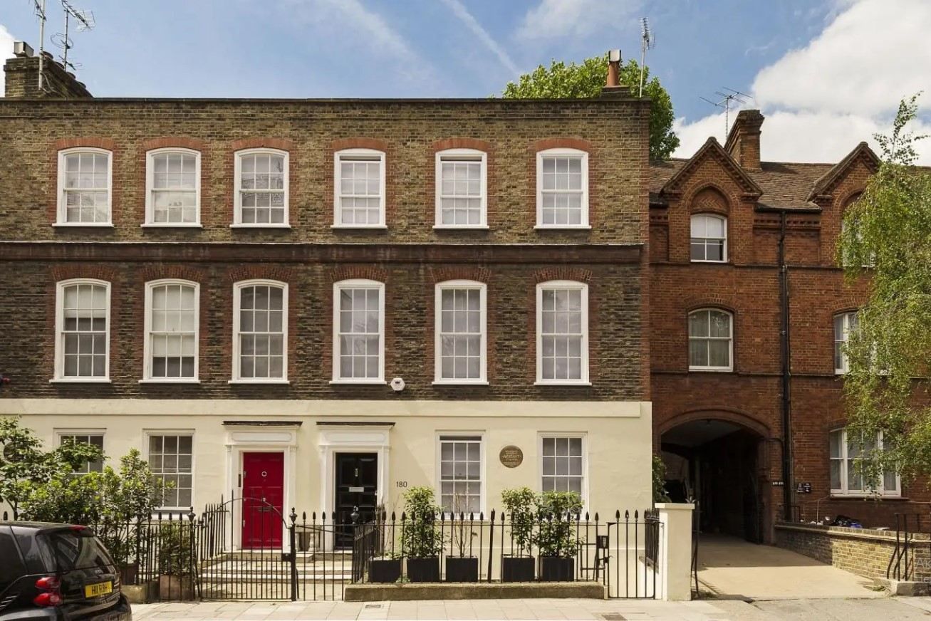 В Лондоне продали дом, где Моцарт написал первую симфонию: фото