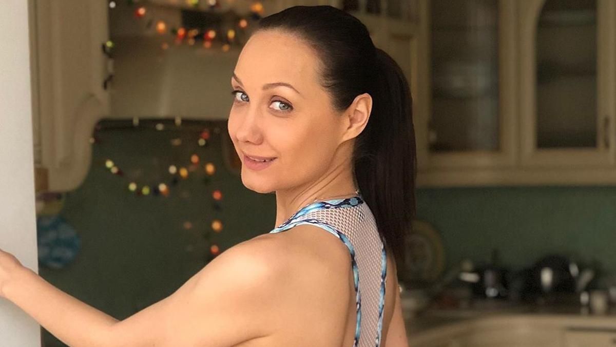 Після боротьби із раком Євгенія Власова презентувала ритмічну пісню "Відчуття": відео Після боротьби із раком Євгенія Власова презентувала ритмічну пісню "Відчуття": відео