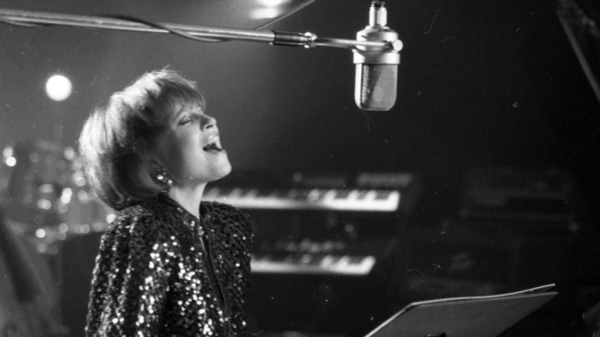 Українка Квітка Цісик, яка своїм голосом підкорила весь світ Українка Квітка Цісик, яка своїм голосом підкорила весь світ