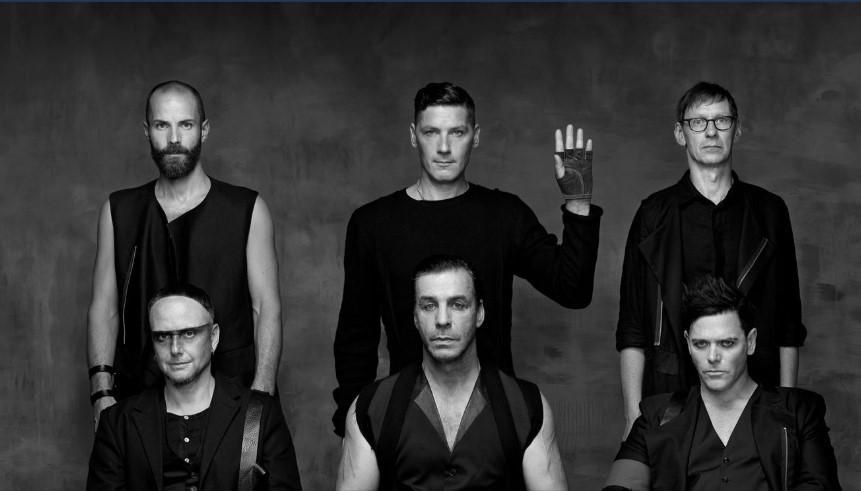Rammstein показали декоммунизованную украинскую площадь в тизере нового альбома: видео Rammstein показали декоммунизованную украинскую площадь в тизере нового альбома: видео