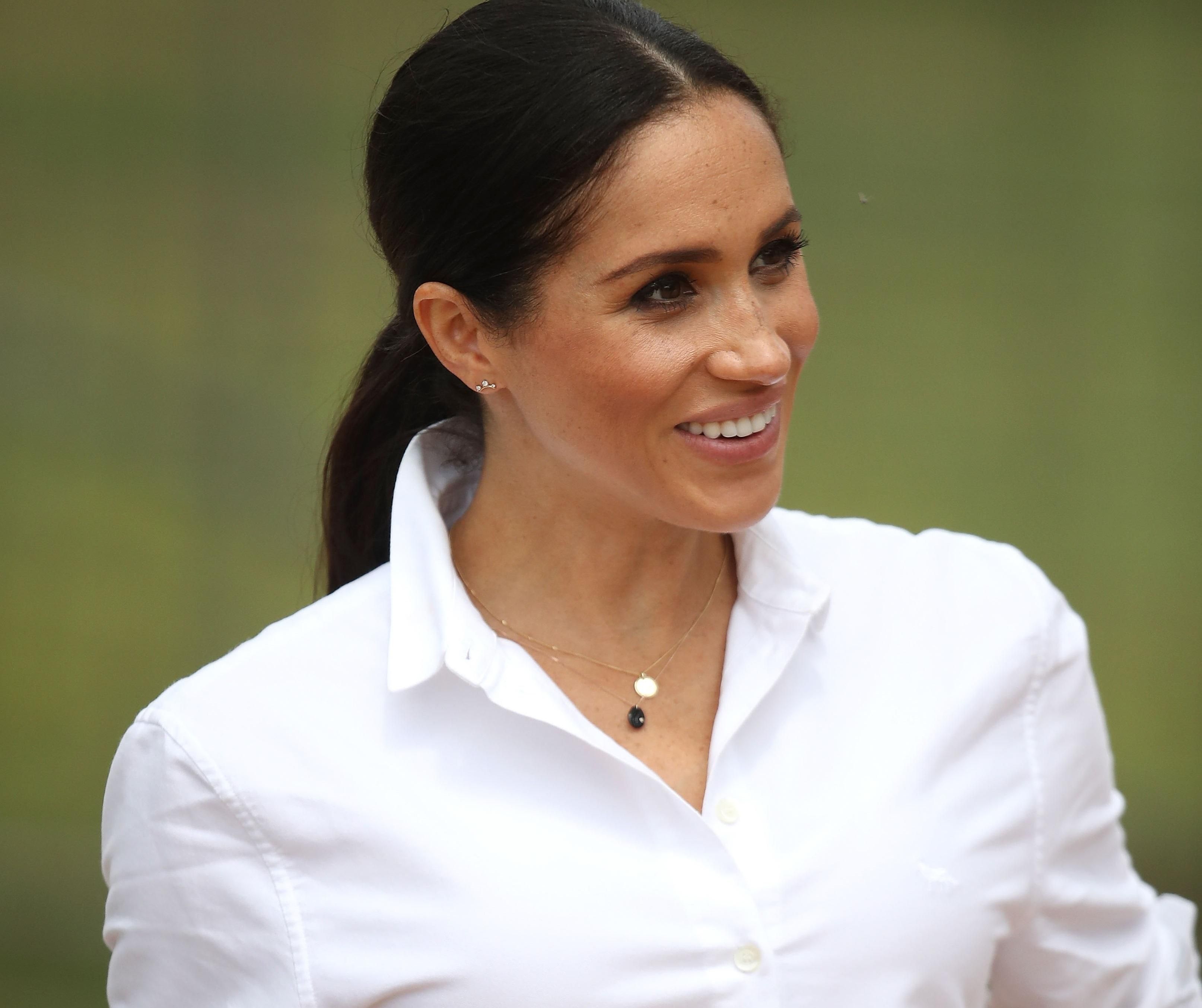 Базовий гардероб вагітної Меган Маркл: топ-3 образи, які зможе повторити кожна Базовий гардероб вагітної Меган Маркл: топ-3 образи, які зможе повторити кожна