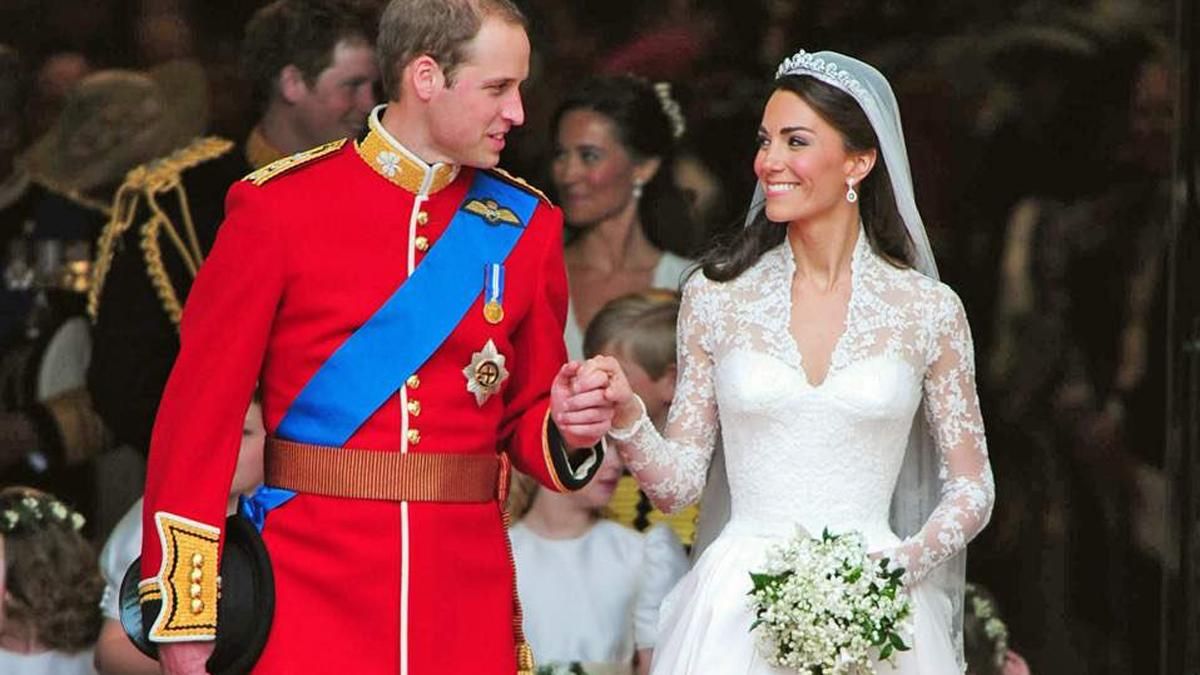 Принц Уильям и Кейт Миддлтон поделились волшебными фотографиями со своей свадьбы