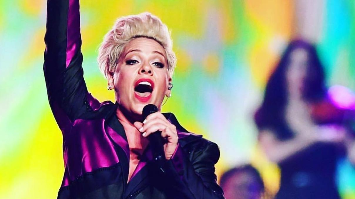 Певица Pink рассказала о первом выкидыше, который произошел в 17 лет: детали