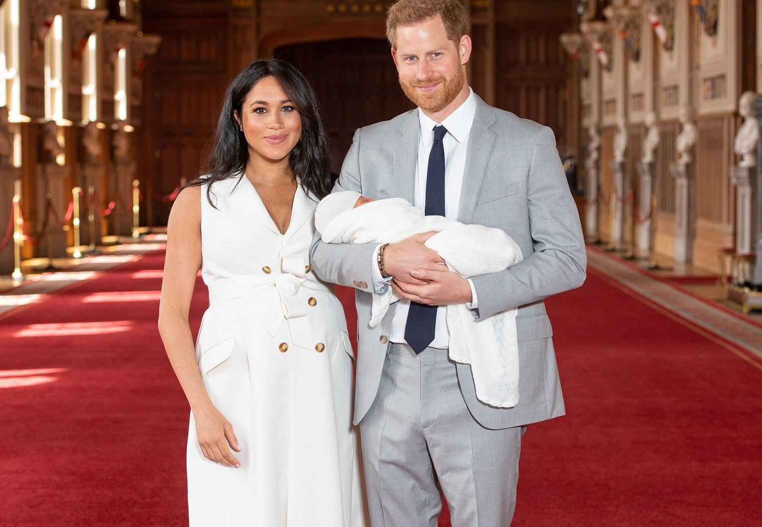 Ведучого BBC звільнили за порівняння дитини Меган Маркл з шимпанзе: подробиці Ведучого BBC звільнили за порівняння дитини Меган Маркл з шимпанзе: подробиці