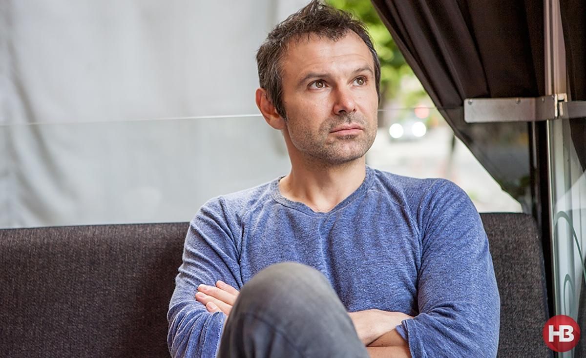 Вакарчук созывает людей в Киеве: может объявить, что идет в Раду Вакарчук созывает людей в Киеве: может объявить, что идет в Раду