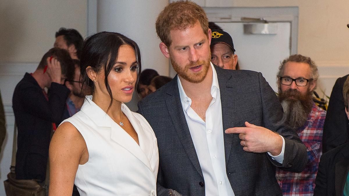 Принц Гаррі та Меган Маркл покинули заміський маєток через загрозу їхньої безпеки, – ЗМІ Принц Гаррі та Меган Маркл покинули заміський маєток через загрозу їхньої безпеки, – ЗМІ