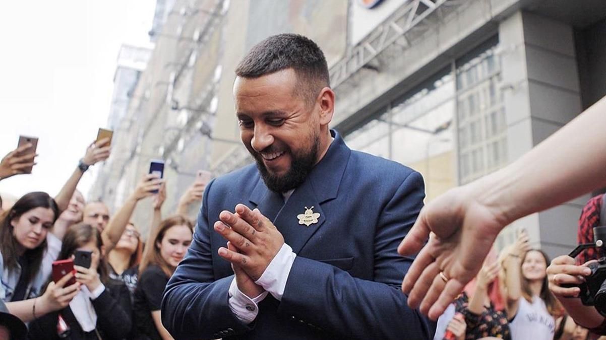 Монатик открыл именную звезду на "Аллее славы" в Киеве: эффектные фото Монатик открыл именную звезду на "Аллее славы" в Киеве: эффектные фото