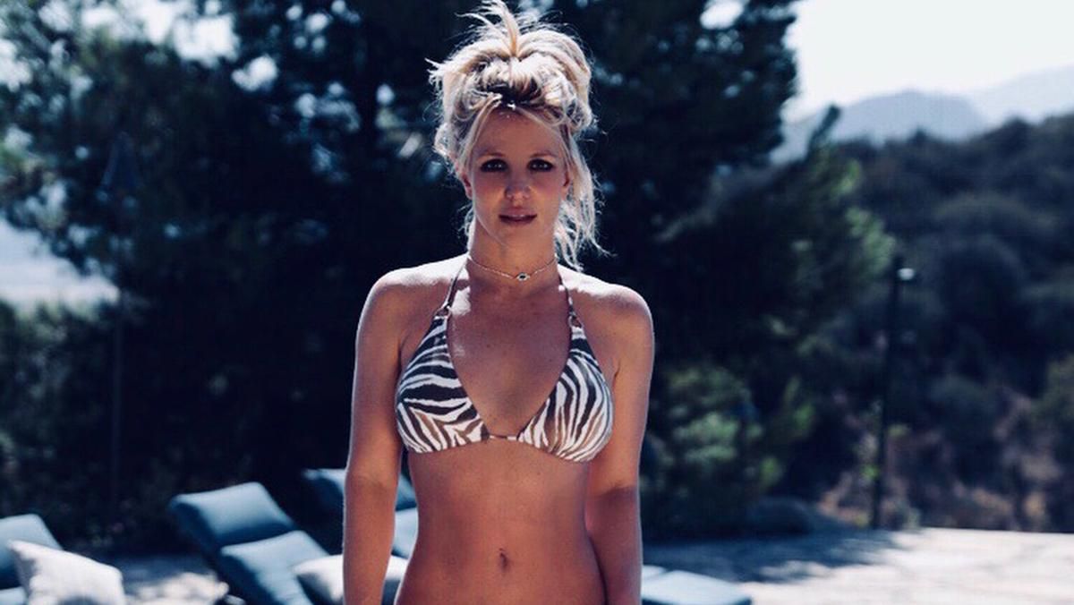 Життя продовжується: Брітні Спірс показала, як готується до літа після лікування в клініці Життя продовжується: Брітні Спірс показала, як готується до літа після лікування в клініці