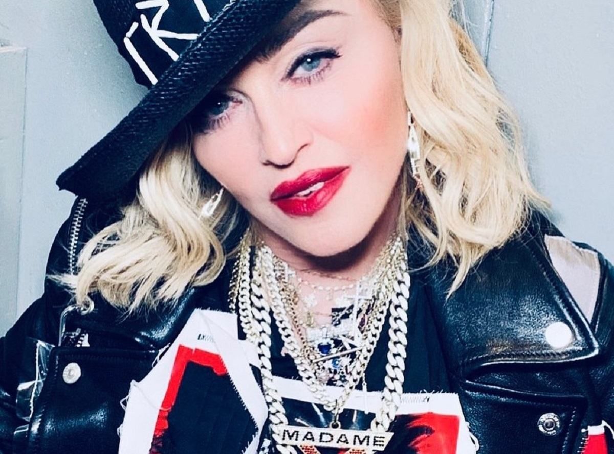 Мадонна выпустила новый клип на песню Dark Ballet: видео Мадонна выпустила новый клип на песню Dark Ballet: видео