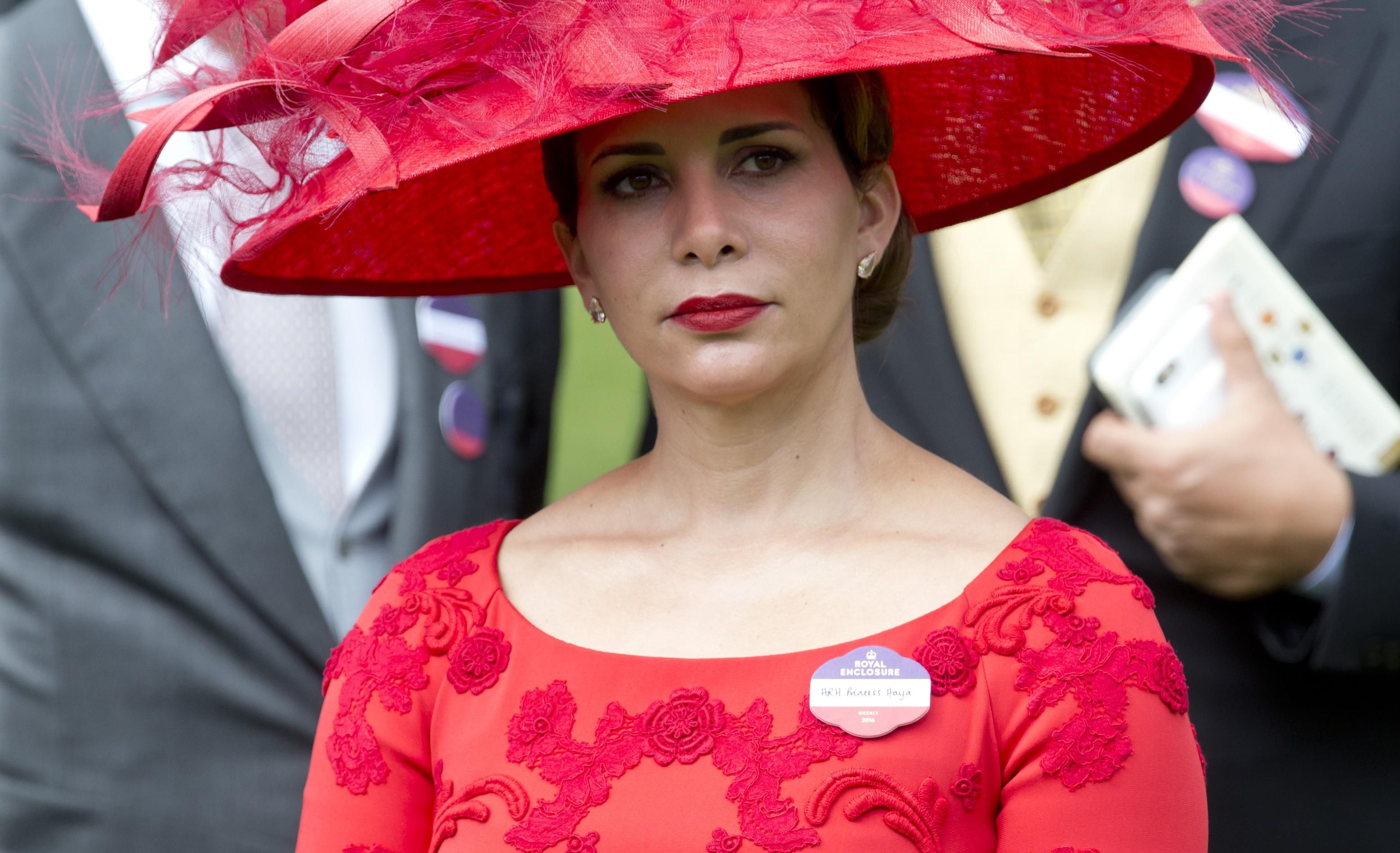 Дружина правителя Дубаю втекла від чоловіка з 40 мільйонами доларів та дітьми Дружина правителя Дубаю втекла від чоловіка з 40 мільйонами доларів та дітьми