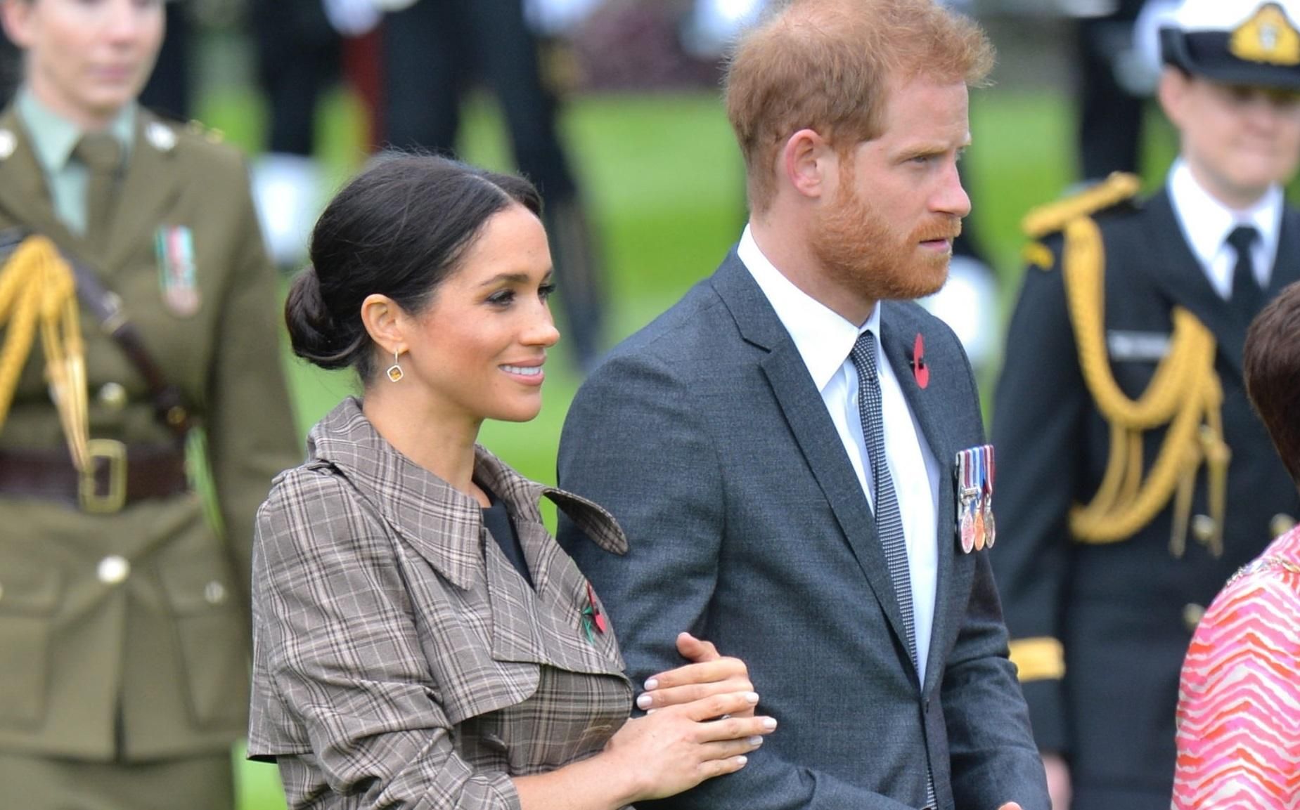 Меган Маркл і принц Гаррі отримають нові титули для поїздки в Шотландію: подробиці Меган Маркл і принц Гаррі отримають нові титули для поїздки в Шотландію: подробиці