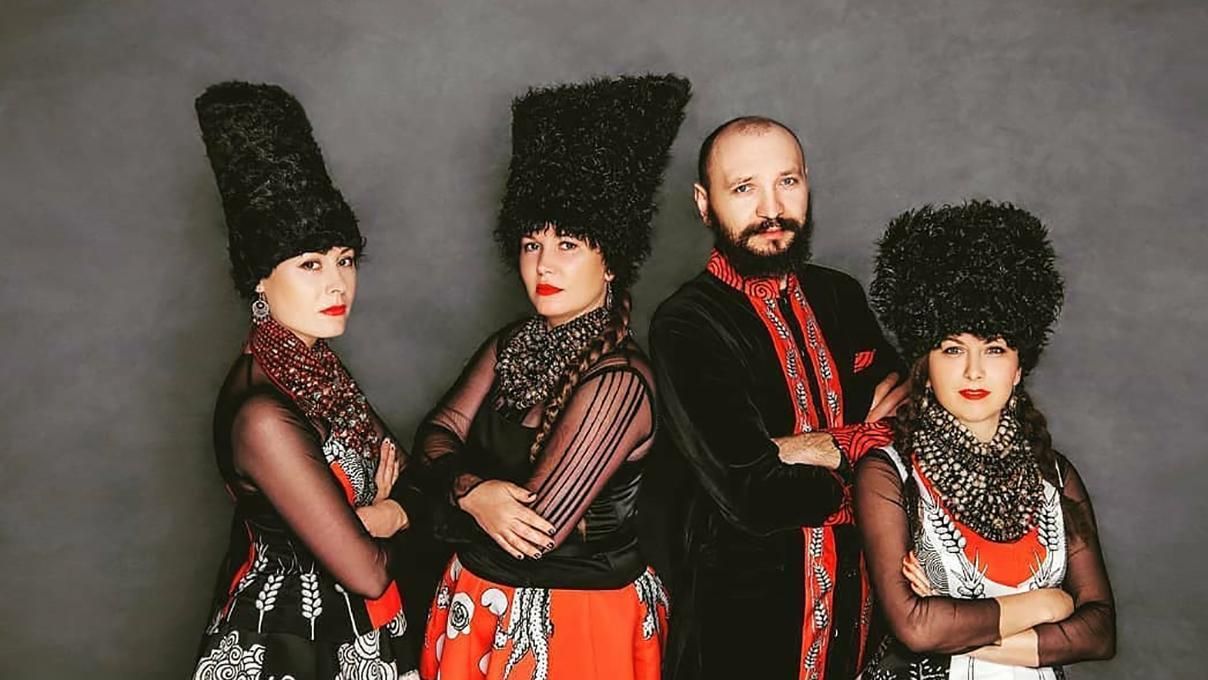 В Сети появился тизер документального фильма об украинской группе "ДахаБраха": видео В Сети появился тизер документального фильма об украинской группе "ДахаБраха": видео