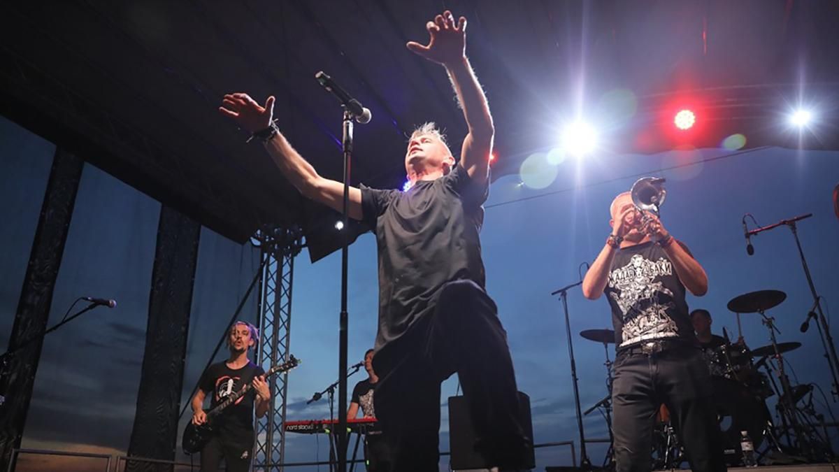 "Жадан і Собаки" випустили п'ятий студійний альбом "Мадонна" "Жадан і Собаки" випустили п'ятий студійний альбом "Мадонна"