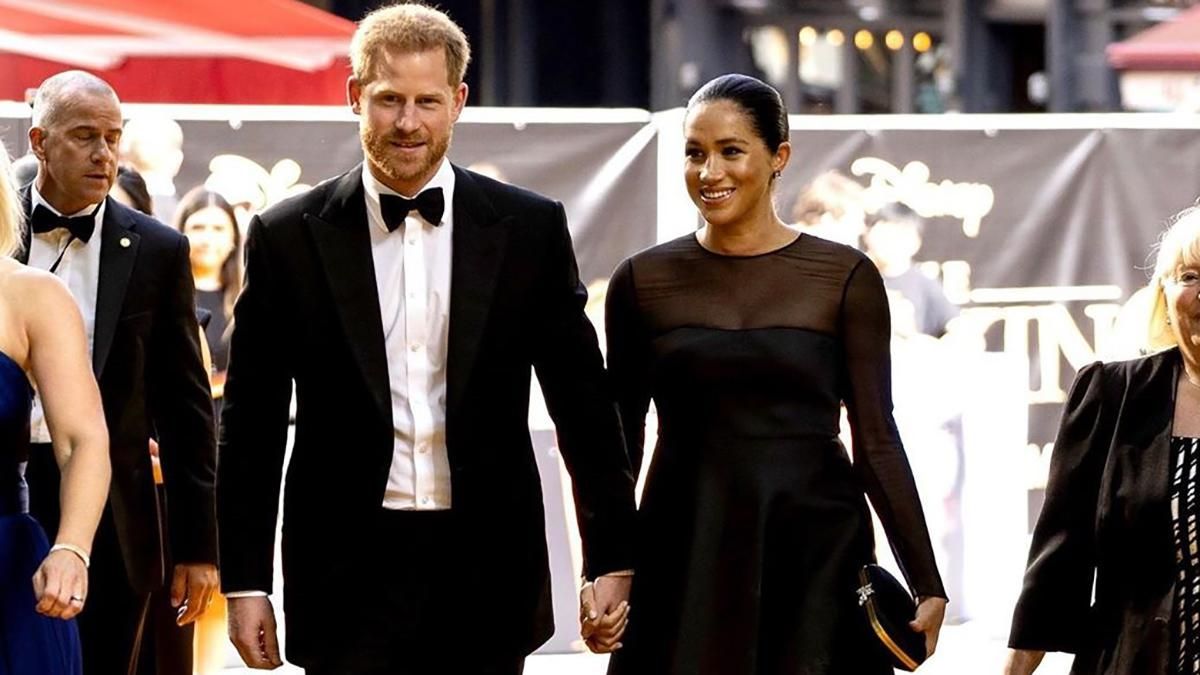 Принц Гаррі та Меган Маркл оприлюднили деталі їхнього туру в Африку Принц Гаррі та Меган Маркл оприлюднили деталі їхнього туру в Африку