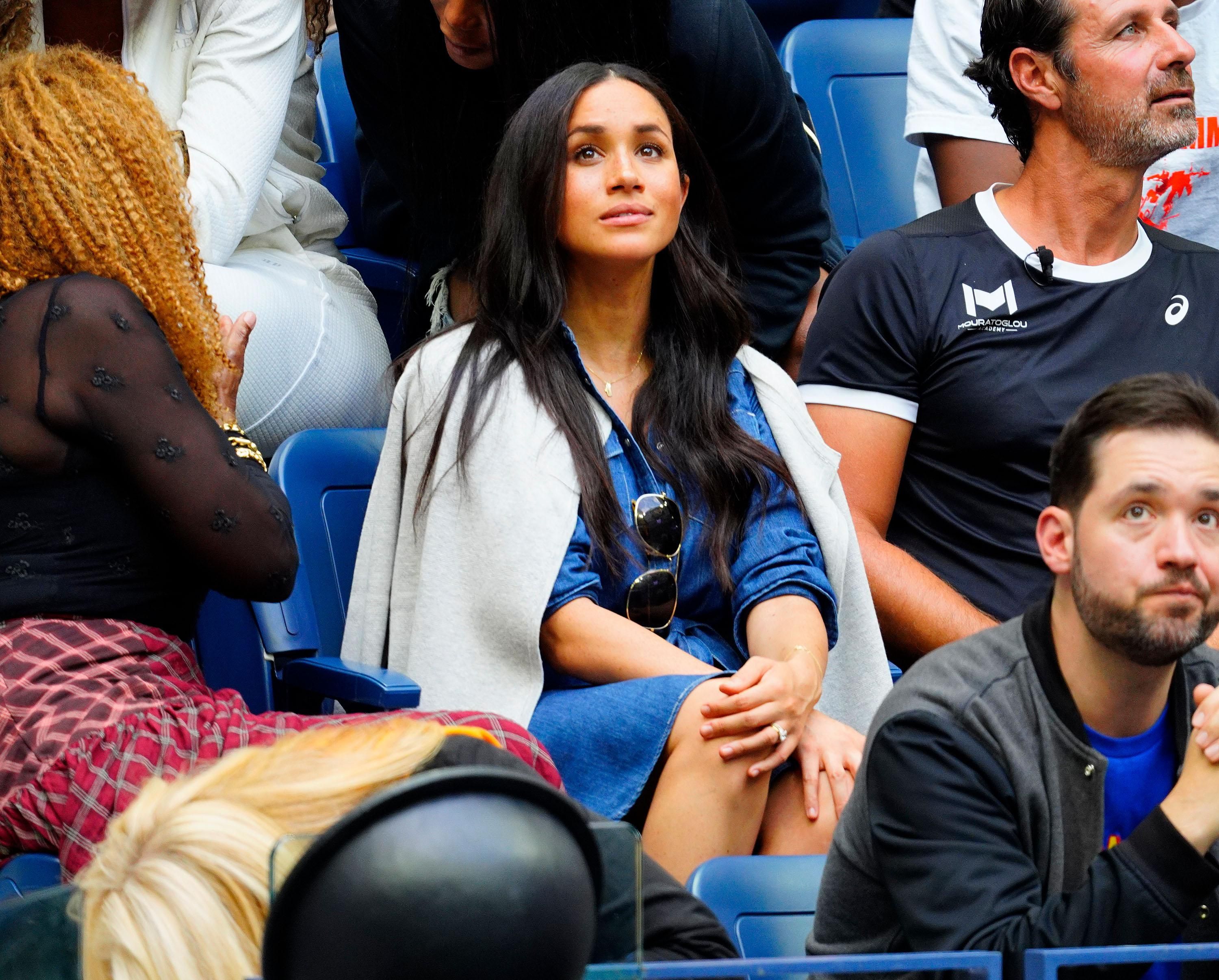 Меган Маркл у США: герцогині Сассекській дали образливе прізвисько "талісман невдачі" – фото Меган Маркл у США: герцогині Сассекській дали образливе прізвисько "талісман невдачі" – фото