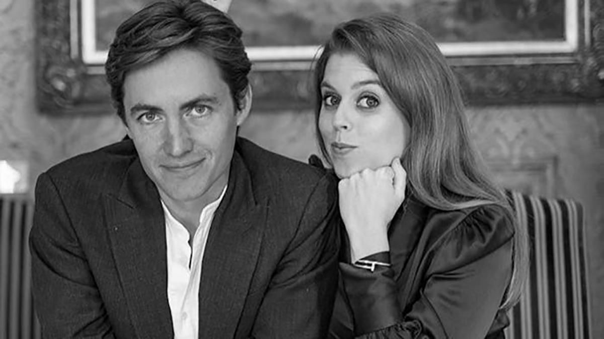 Коханий принцеси Беатріс оприлюднив зворушливі кадри з їхньої приватної фотосесії Коханий принцеси Беатріс оприлюднив зворушливі кадри з їхньої приватної фотосесії