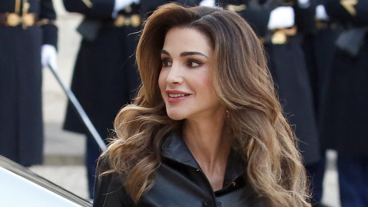 Как носить одежду из экокожи: эффектные примеры представительниц королевских семей Как носить одежду из экокожи: эффектные примеры представительниц королевских семей