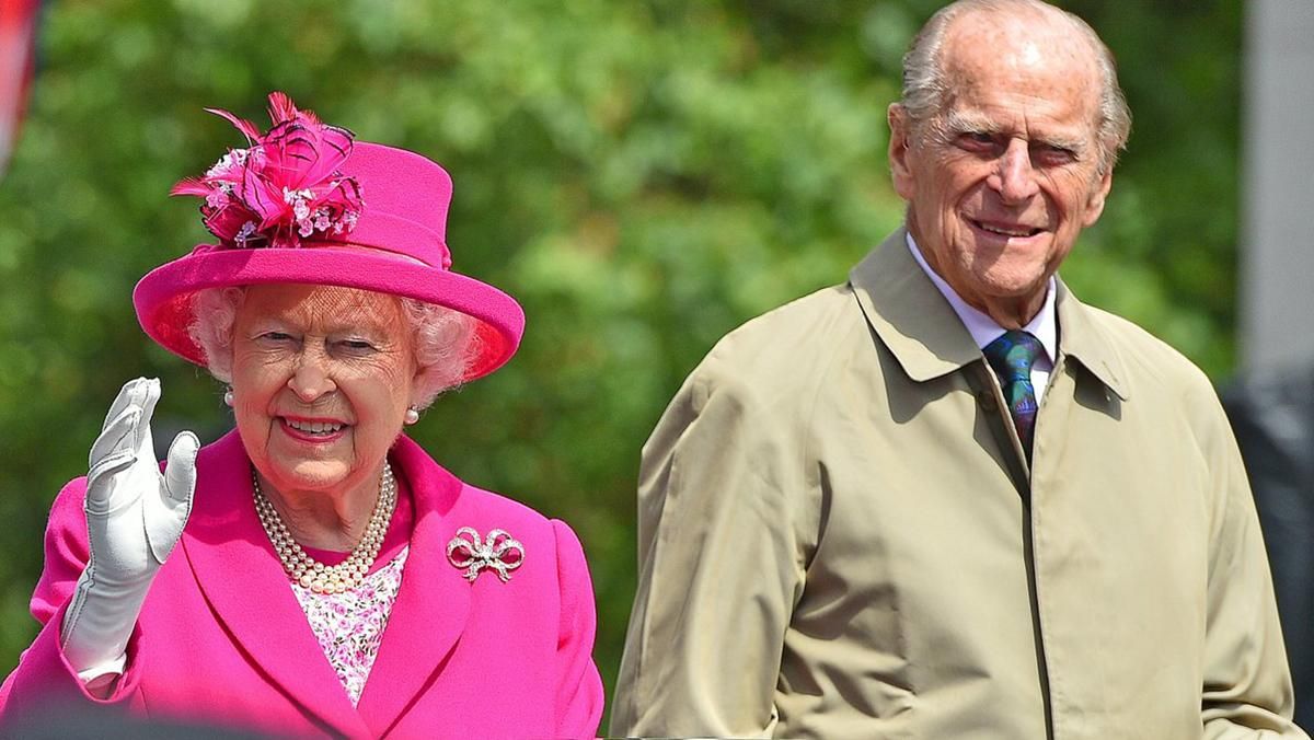 Єлизавета ІІ не дивиться серіал "Корона": біограф королеви назвав причину
