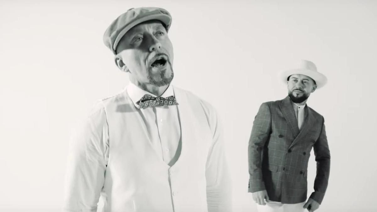 Кожен заробляє як може, – репер Серьога зняв кліп з чоловіком, схожим на Монатіка Кожен заробляє як може, – репер Серьога зняв кліп з чоловіком, схожим на Монатіка