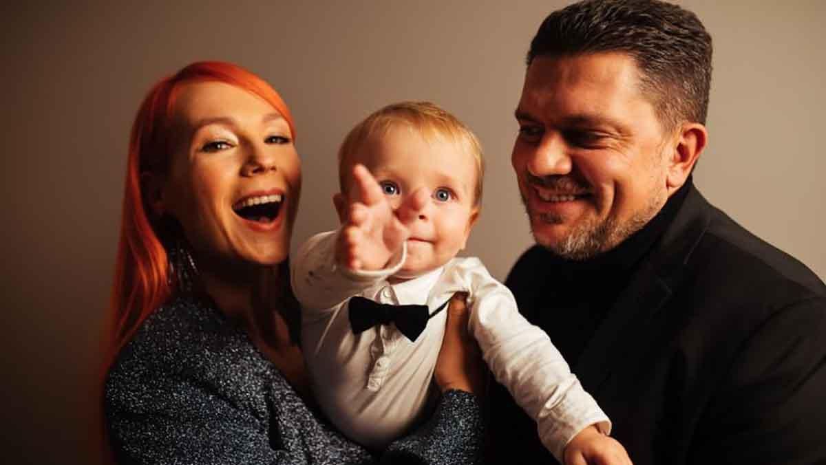 Світлана Тарабарова показала ексклюзивні кадри зі своїм сином: відео нового кліпу Світлана Тарабарова показала ексклюзивні кадри зі своїм сином: відео нового кліпу