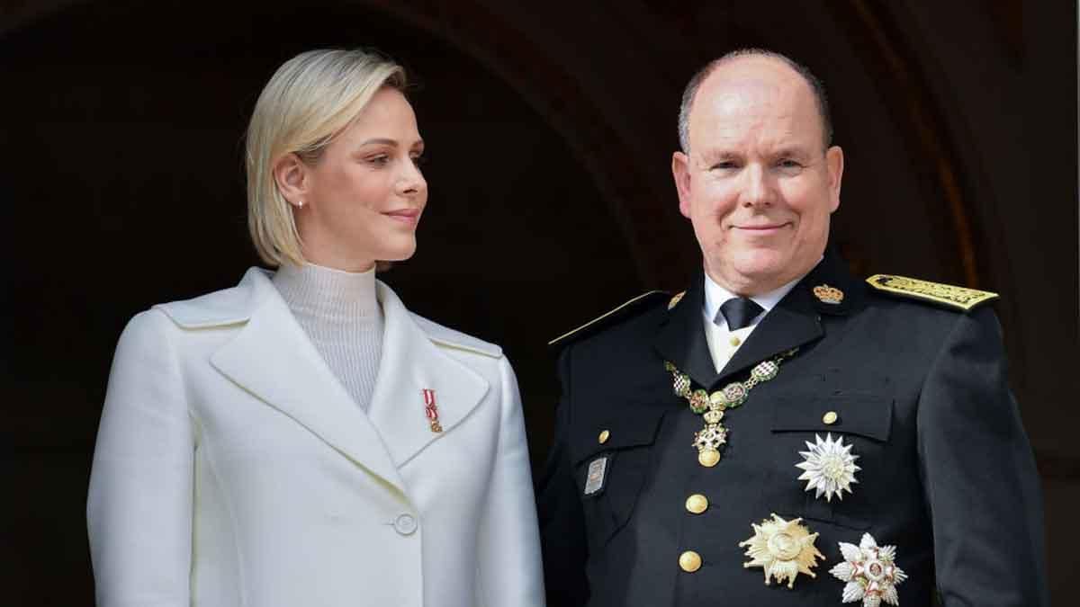 Королевская семья Монако показала официальное рождественское фото Королевская семья Монако показала официальное рождественское фото