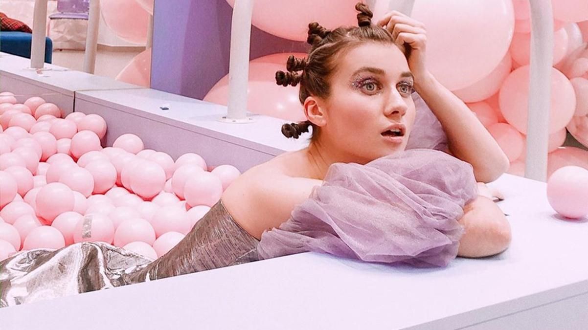 Панацея от простуд от Jerry Heil: новая песня "Форте-За" Панацея от простуд от Jerry Heil: новая песня "Форте-За"