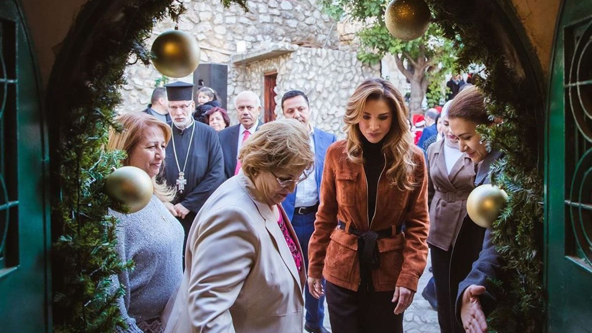 Королева Йорданії привітала світ з Новим роком: яке фото обрала чарівна Ранія